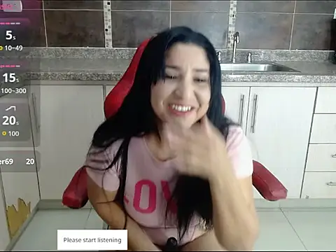 Snapshot of Miia_Rosee_ chatting on June 26, 2026, 11:53 pm Miia Rosee online show from June 26, 2026, 11:53 pm