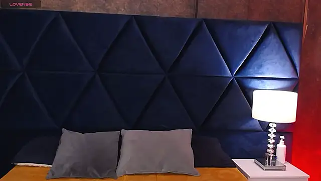 Logan Woods online show from March 11, 2026, 6:47 pm