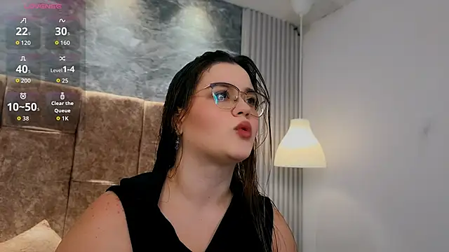 zoe hugeboobs online show from March 11, 2026, 11:49 am