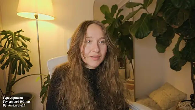 Scarlett NoirMuse online show from February 13, 2026, 2:40 am