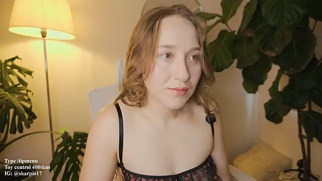 Scarlett NoirMuse online show from February 13, 2026, 7:32 pm