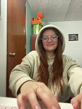 Snapshot of Vixroy7 chatting on June 3, 2026, 11:43 pm Vixroy7 online show from June 3, 2026, 11:43 pm