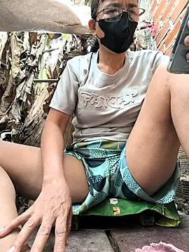 Pussy-xx online show from May 4, 2026, 1:56 am