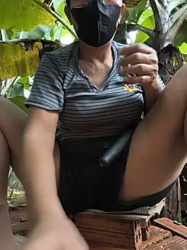 Pussy-xx online show from July 11, 2026, 12:35 am