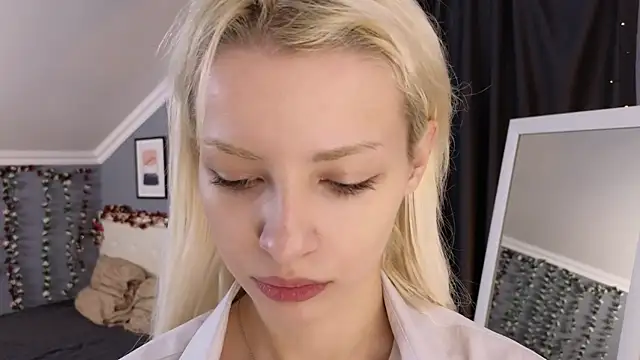 Naomi Demio online show from July 11, 2026, 11:46 am