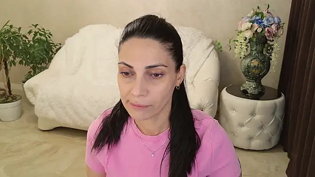 LovelyBeatrice online show from April 29, 2026, 12:09 pm