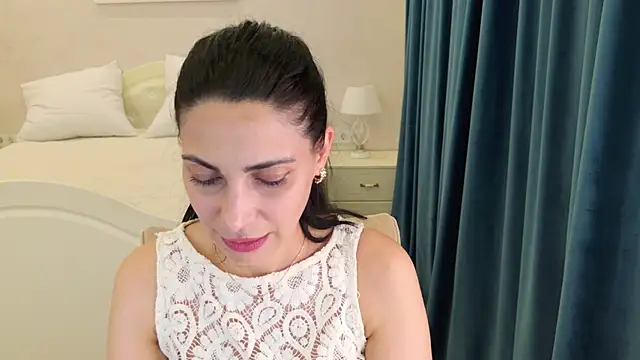 LovelyBeatrice online show from June 20, 2026, 6:33 pm