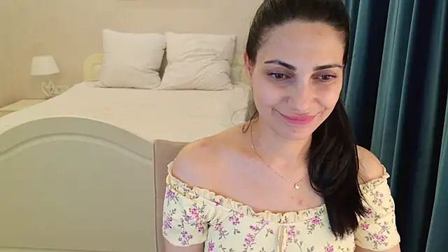 LovelyBeatrice online show from July 22, 2026, 6:43 pm