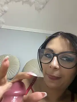 HiddendesireXO01 online show from July 16, 2026, 6:58 pm