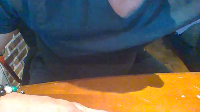 Snapshot of ludowrss chatting on May 31, 2026, 4:20 am ludowrss online show from May 31, 2026, 4:20 am