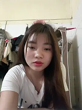 Snapshot of Pinks_cool chatting on March 28, 2026, 9:09 am Pinks cool online show from March 28, 2026, 9:09 am