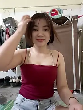 Snapshot of Pinks_cool chatting on April 17, 2026, 3:04 pm Pinks cool online show from April 17, 2026, 3:04 pm