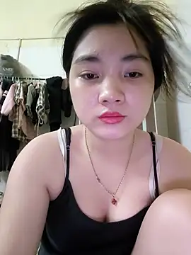 Snapshot of Pinks_cool chatting on May 12, 2026, 3:09 pm Pinks cool online show from May 12, 2026, 3:09 pm