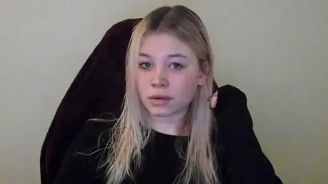 Lulu Di online show from February 12, 2026, 12:16 am