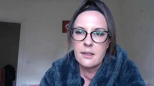 PsychicDominatrix online show from June 10, 2026, 3:55 pm