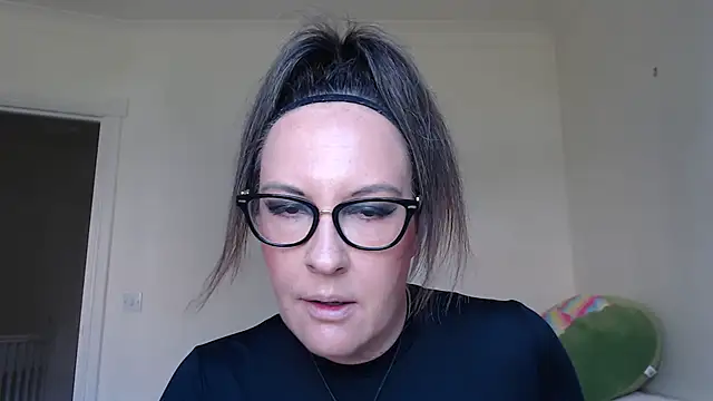 PsychicDominatrix online show from June 24, 2026, 10:25 am