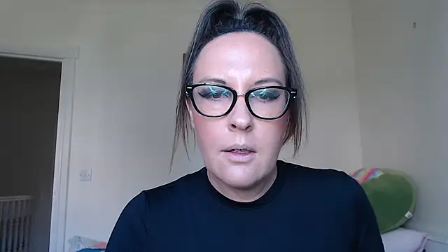 PsychicDominatrix online show from June 25, 2026, 9:47 am