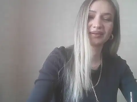 AureliaStar450 online show from March 16, 2026, 2:10 pm