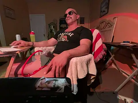 daddydonkey84 online show from February 9, 2026, 7:12 am