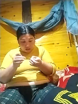 kussecka online show from February 25, 2026, 6:56 am