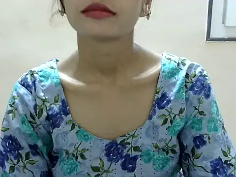 Snapshot of Kulsum_S chatting on May 27, 2026, 11:29 am Kulsum S online show from May 27, 2026, 11:29 am