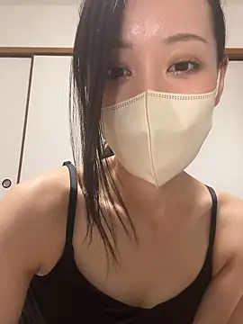 Snapshot of yui__yuichan chatting on July 6, 2026, 10:12 am yui yuichan online show from July 6, 2026, 10:12 am