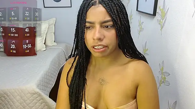 Laia white online show from April 30, 2026, 11:38 am