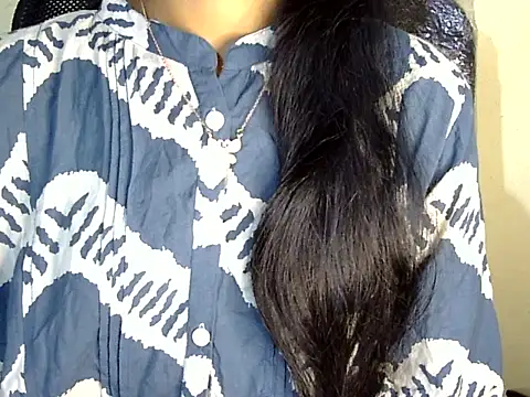 Snapshot of Khushi_v chatting on March 8, 2026, 4:22 pm Khushi v online show from March 8, 2026, 4:22 pm