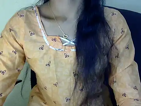 Snapshot of Khushi_v chatting on March 9, 2026, 4:33 pm Khushi v online show from March 9, 2026, 4:33 pm