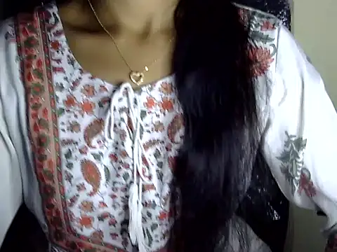 Snapshot of Khushi_v chatting on March 10, 2026, 4:56 pm Khushi v online show from March 10, 2026, 4:56 pm