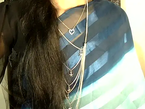 Snapshot of Khushi_v chatting on March 11, 2026, 5:41 pm Khushi v online show from March 11, 2026, 5:41 pm