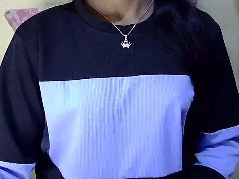 Snapshot of Khushi_v chatting on April 6, 2026, 4:19 pm Khushi v online show from April 6, 2026, 4:19 pm