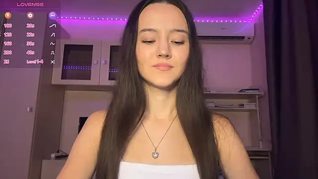 Snapshot of Kiaicatie chatting on August 2, 2026, 3:21 pm Kiaicatie online show from August 2, 2026, 3:21 pm