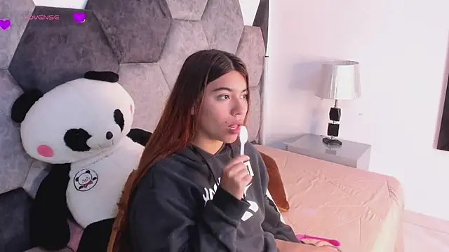 DulceJones online show from March 8, 2026, 8:56 pm