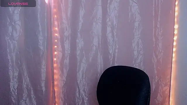 Anita23   online show from May 6, 2026, 1:27 pm