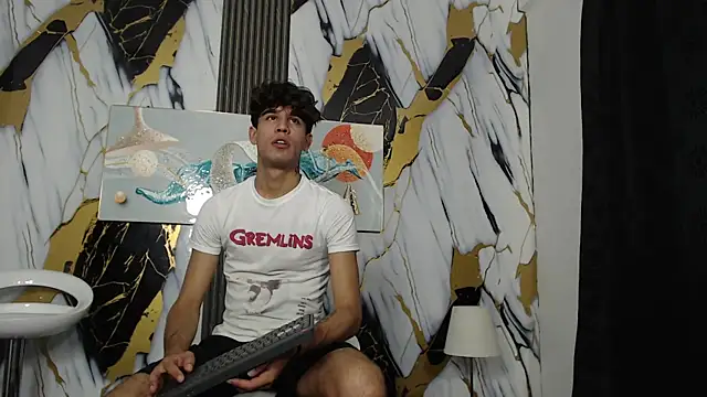 PRETTY COCK1 online show from May 1, 2026, 7:35 am