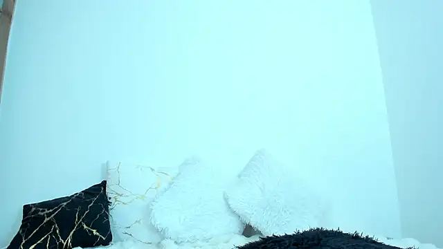 Axel nova online show from February 16, 2026, 7:21 pm