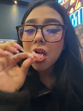 Violetta pinkk1 online show from March 19, 2026, 3:43 am