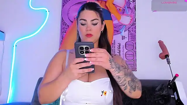 cmila0713 online show from April 30, 2026, 12:28 am