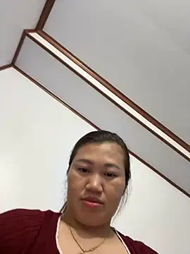 Puka2001 online show from February 18, 2026, 6:42 am