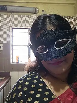 noty girl2 online show from June 20, 2026, 6:38 am
