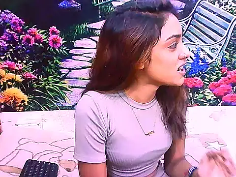 Snapshot of IndianPretty14u2Luv chatting on March 4, 2026, 5:13 am IndianPretty14u2Luv online show from March 4, 2026, 5:13 am