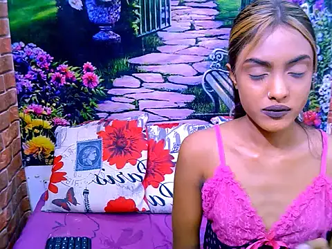 IndianPretty14u2Luv online show from July 14, 2026, 5:34 am