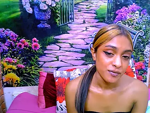 IndianPretty14u2Luv online show from July 28, 2026, 7:39 pm