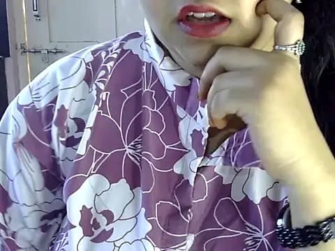 Snapshot of Cute_Aliyaa chatting on May 30, 2026, 10:12 am Cute Aliyaa online show from May 30, 2026, 10:12 am