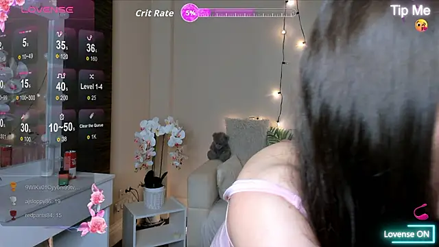 AliceW0ral online show from March 18, 2026, 9:29 pm