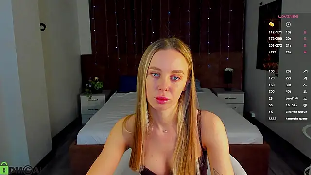 Snapshot of Tesssa_Young chatting on March 30, 2026, 12:55 am Tesssa Young online show from March 30, 2026, 12:55 am