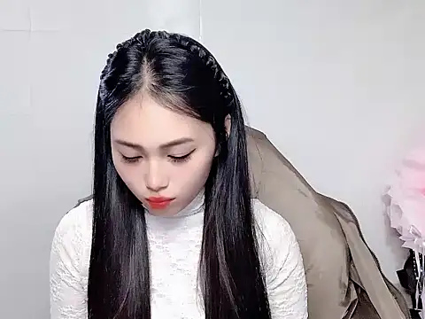 Thuy79 online show from February 3, 2026, 3:50 pm