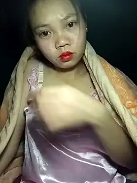 derylove  online show from February 7, 2026, 5:16 pm