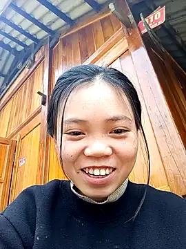 derylove  online show from March 3, 2026, 3:56 am